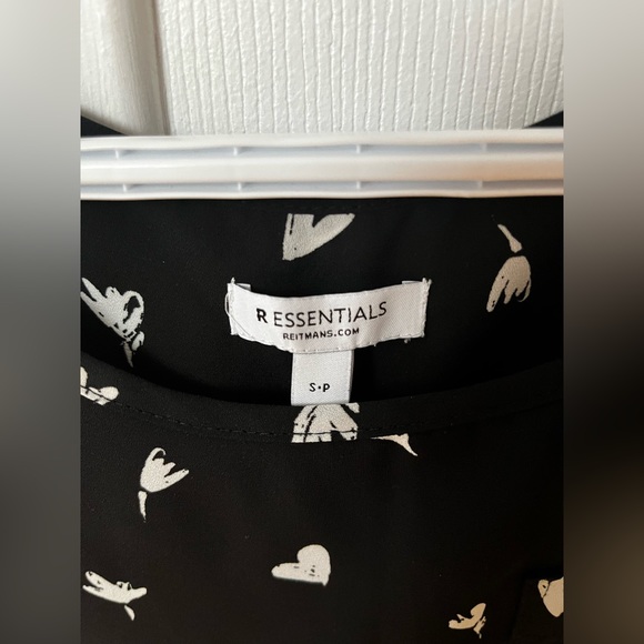 Cap-Sleeve Blouse with Scoop Neckline, R Essentials - Picture 3 of 3